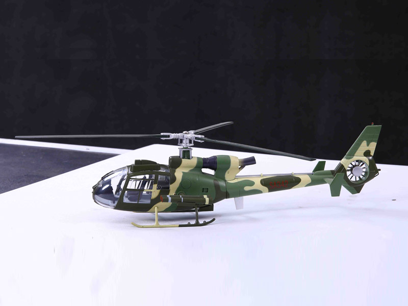 小羚羊直升机模型