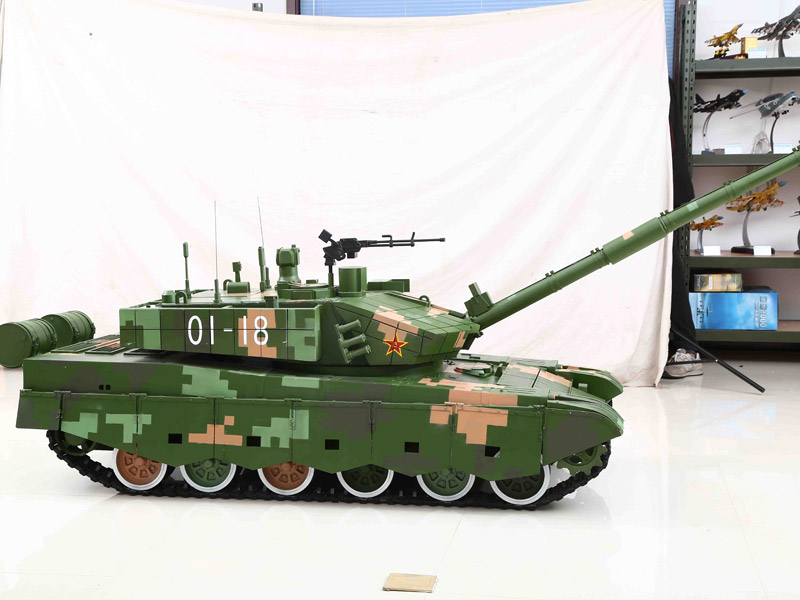 99A主战式大型坦克模型（1:4）